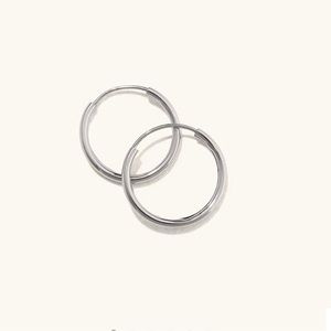 Mejuri- Small Hoops